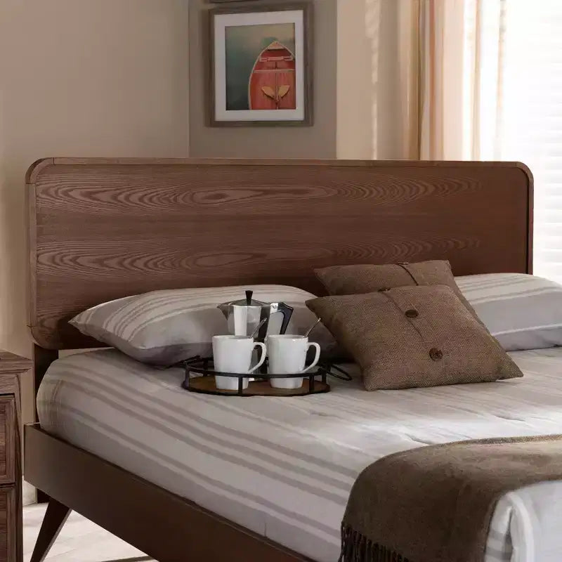 Tête de lit en bois finition noyer – Style moderne du milieu du siècle